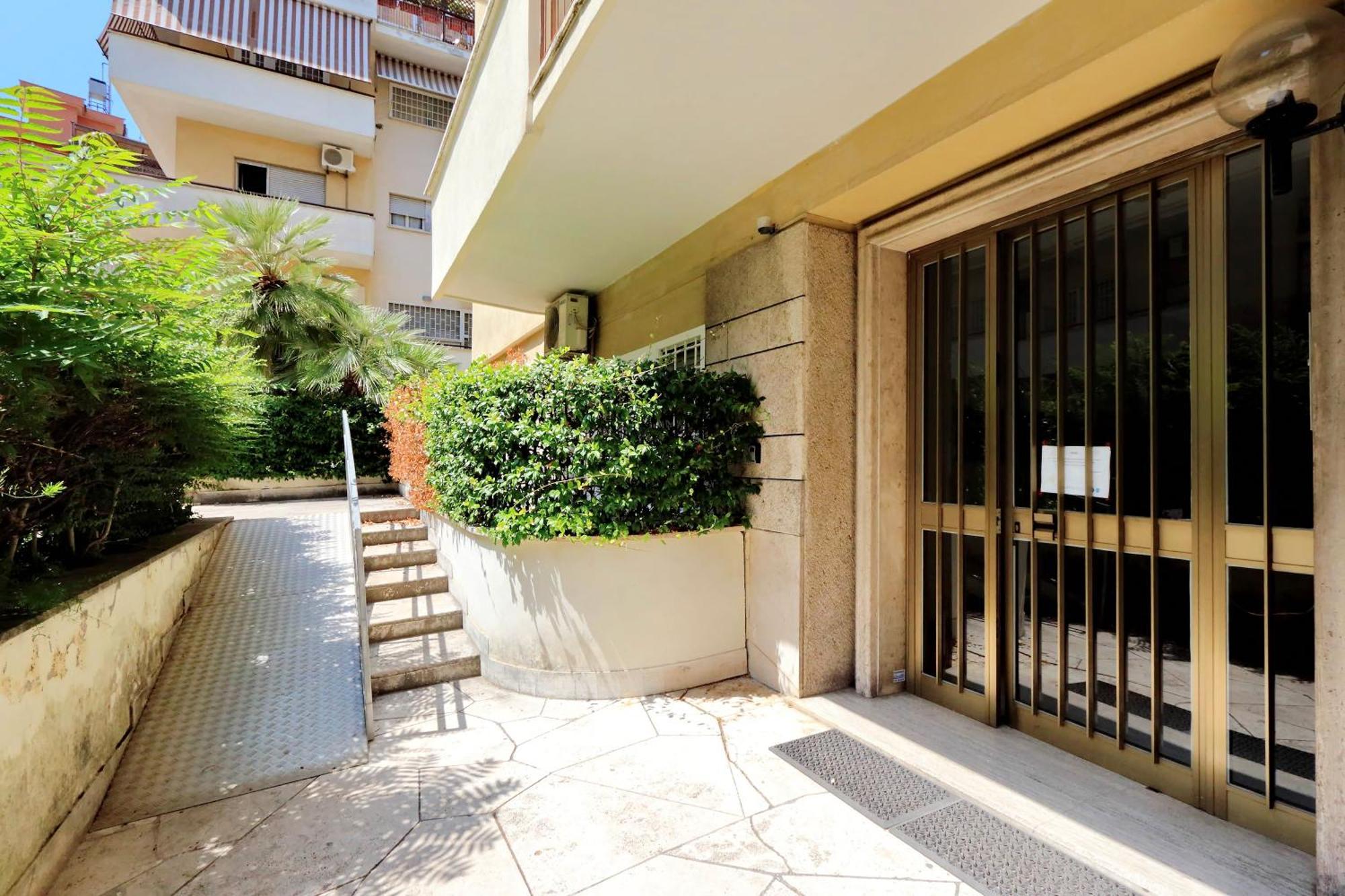 St Peter 1- Pretty Cozy Apartment Рим Екстер'єр фото